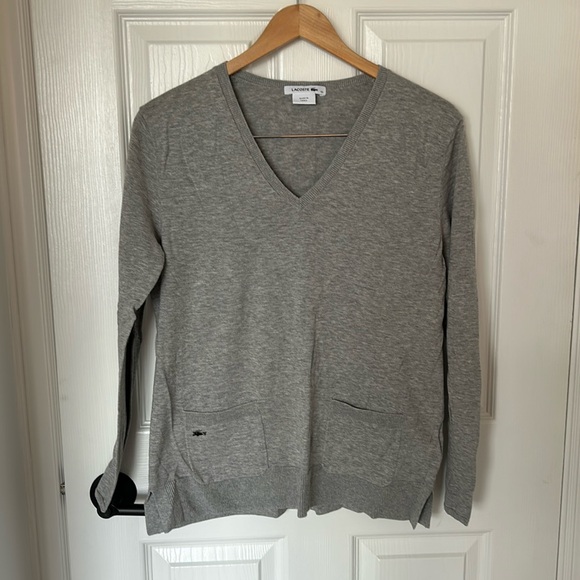 Light knit V-neck sweater - Picture 1 of 3